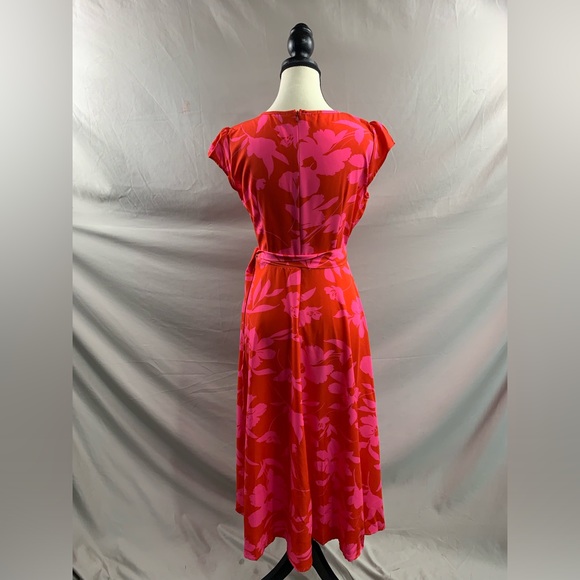 Red Floral Print Wrap Hem Belted Dress - Picture 10 of 10